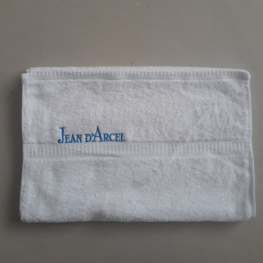 CUNG CẤP KHĂN CHO CÔNG TY QUỐC TẾ ĐẠI CÁT Á-  43 Hồ Văn Huê, Phú Nhuận