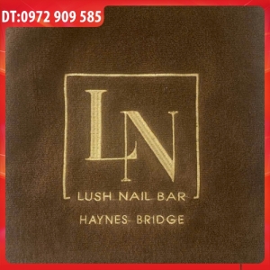 CUNG CẤP KHĂN LUSH NAIL BAR.