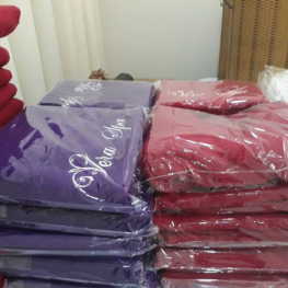 KHÁCH HÀNG KHĂN TẠI QUẬN 1- CÔNG TY VERA NAILS